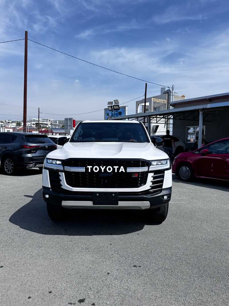 2025 Toyota Land Cruiser 300 3,3L 2025 Cyprus
