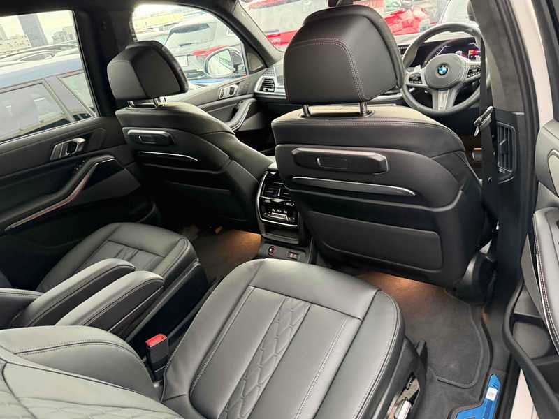 2025 BMW X7 3,0L 2025 Cyprus