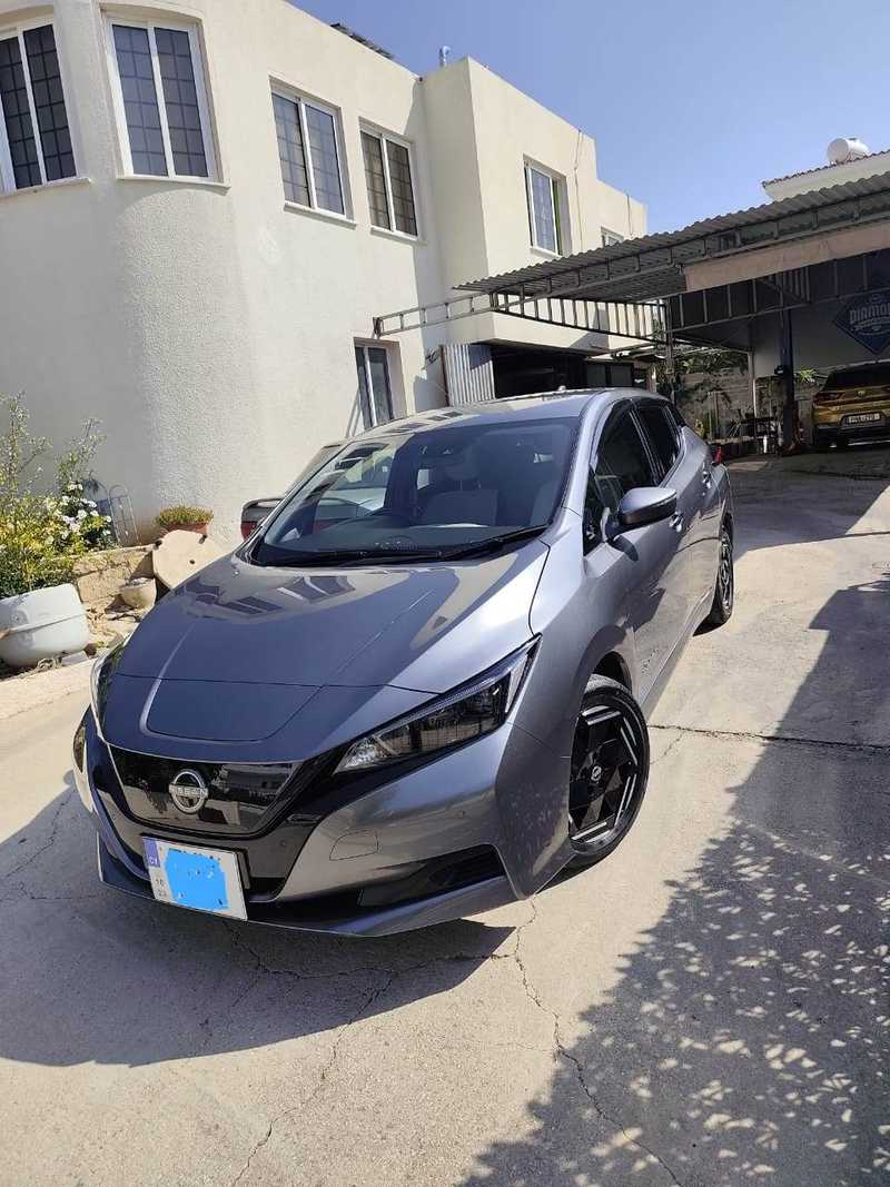Nissan Leaf Electric 2023