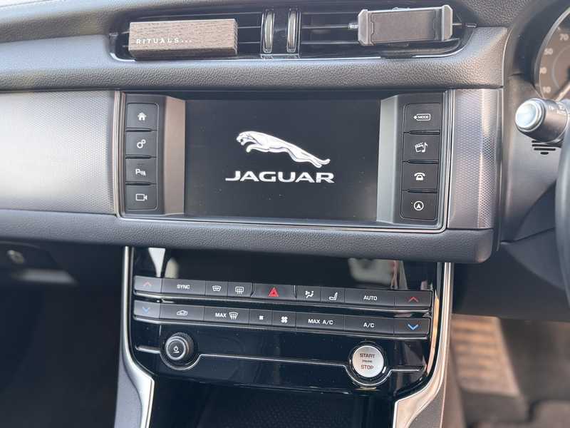 2018 Jaguar XF 2,0L 2018 Cyprus