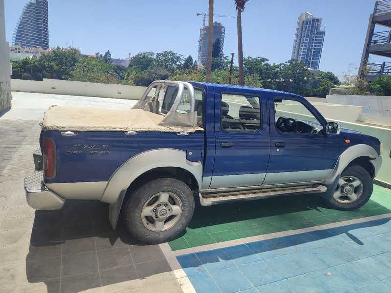 2003 Nissan Navara 2,5L 2003 Cyprus