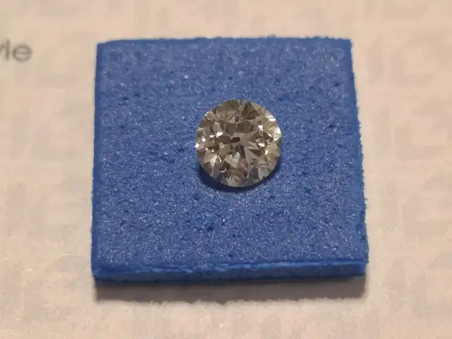 Natural diamond, Nicosia — Egkomi