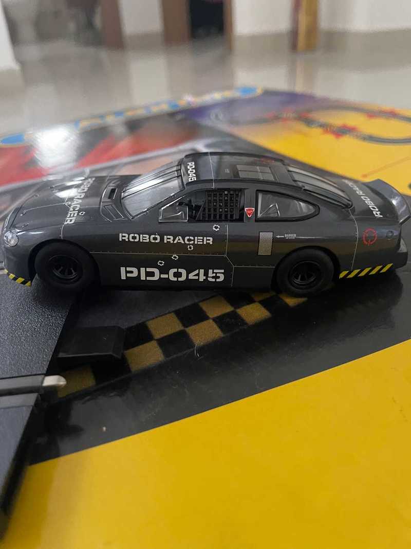 Boxed set scalextric bash n crash w/advanced track system + 2 ford