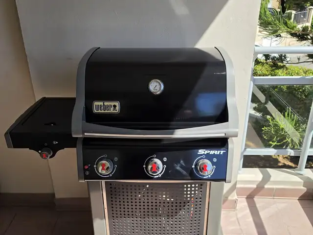 Weber spirit e-320 classic bbq, Limassol — Limassol - Katholiki