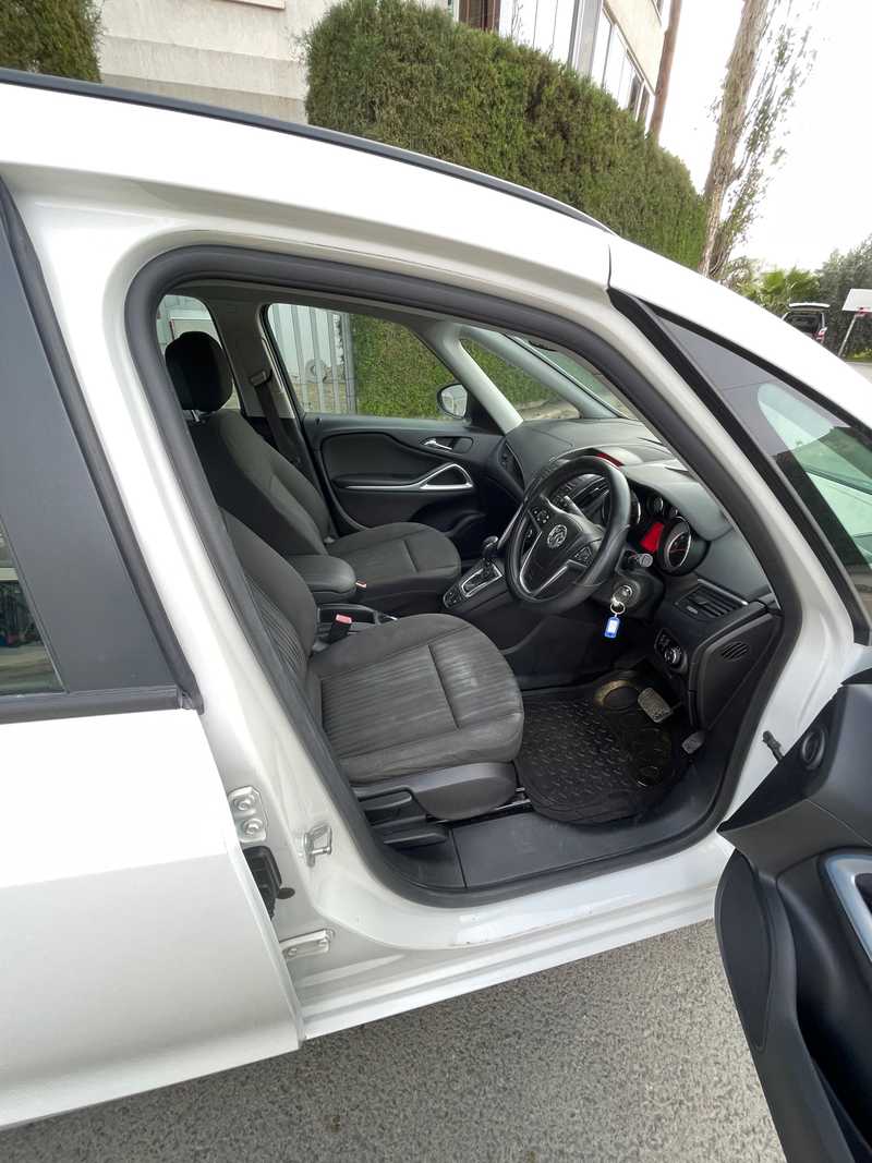 2015 Opel, Vauxhall Insignia 2,0L 2015 Cyprus
