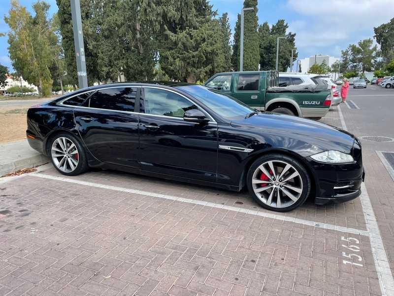 2013 Jaguar XJ 2,0L 2013 Cyprus