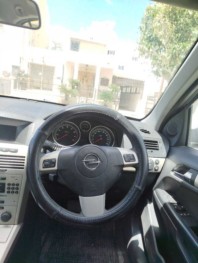 2008 Opel, Vauxhall Astra 1,4L 2008 Cyprus