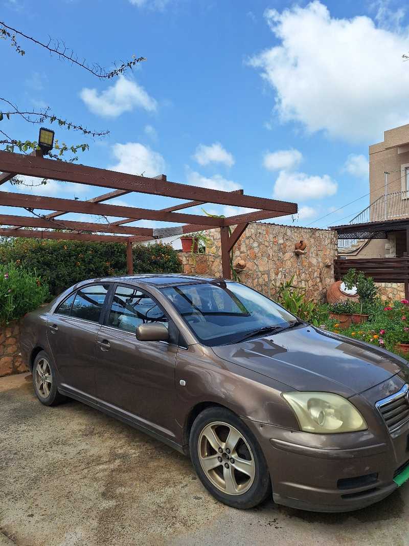 Toyota Avensis 1,6L 2006