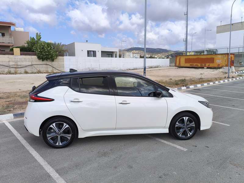 Nissan Leaf Electric 2022