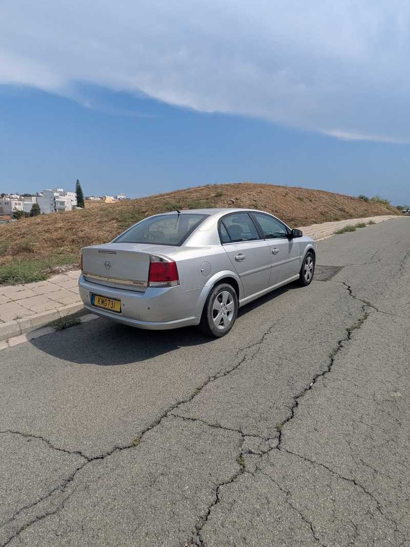 2005 Opel, Vauxhall Vectra 1,6L 2005 Cyprus