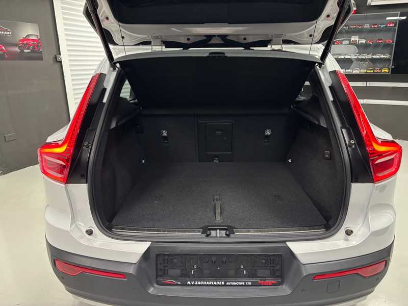 2022 Volvo XC40 2,0L 2022 Cyprus