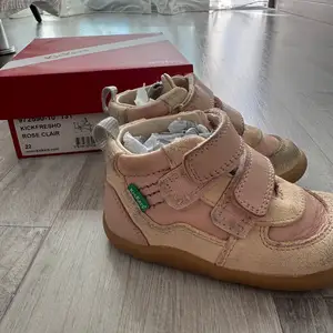 Kickers shoes size 22, Επαρχία Λεμεσού — Λεμεσός - Μέσα Γειτονιά
