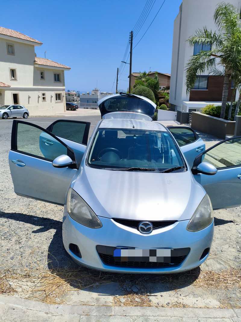2011 Mazda Demio 1,3L 2011 Cyprus