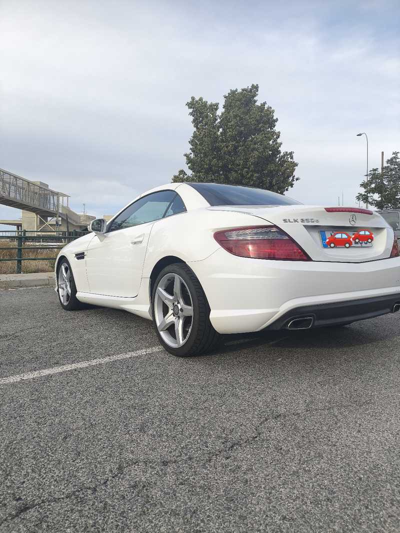 2015 Mercedes-Benz SLK-Class 2,2L 2015 Cyprus