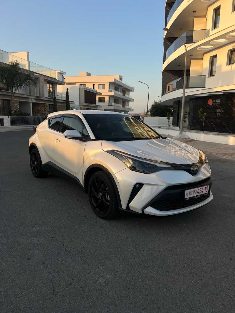 2022 Toyota C-HR 1,8L 2022 Cyprus