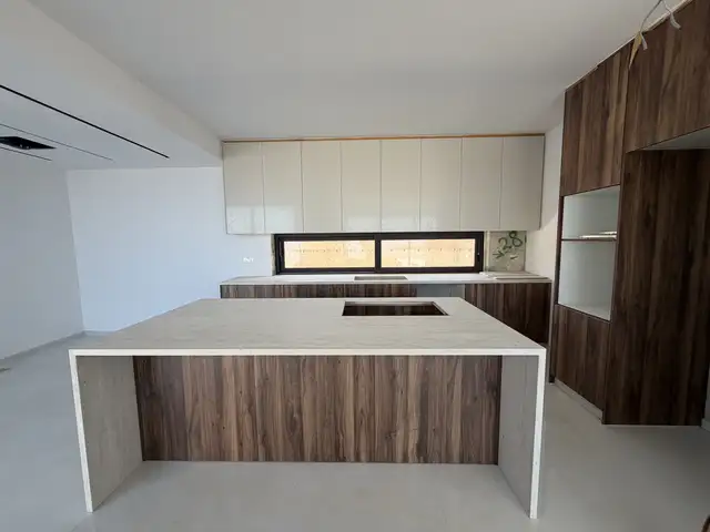 4-bedroom villa to rent, Paphos — Latsi - 11