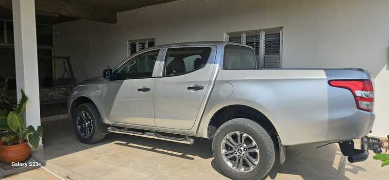 2016 Mitsubishi L200 2,5L 2016 Cyprus