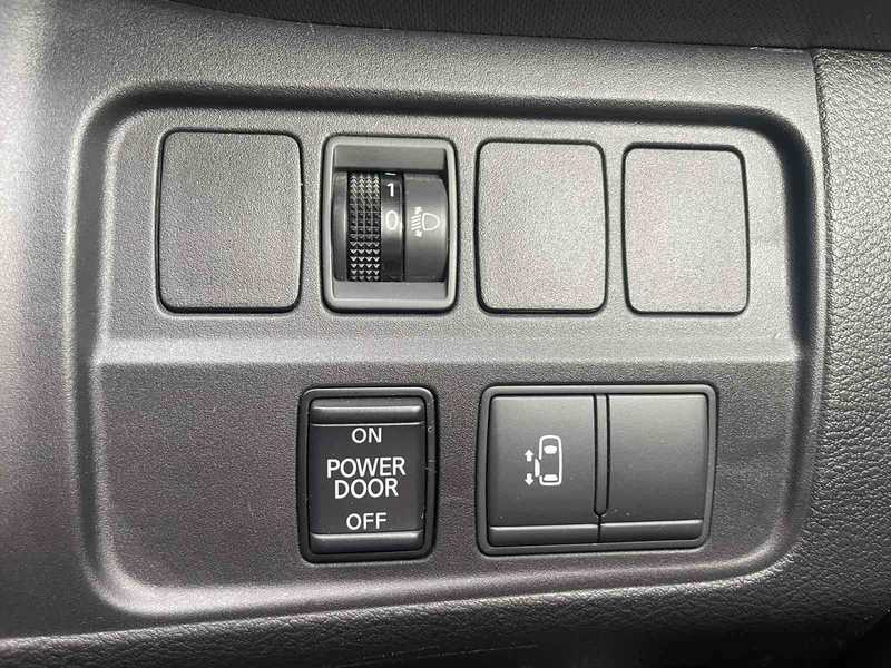 2021 Nissan Serena 2,0L 2021 Cyprus