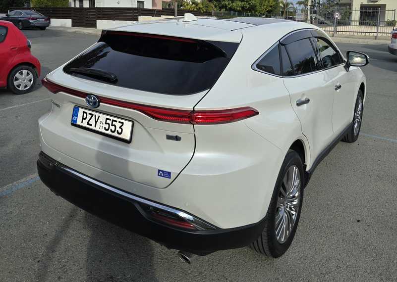 2021 Toyota Harrier 2,5L 2021 Cyprus