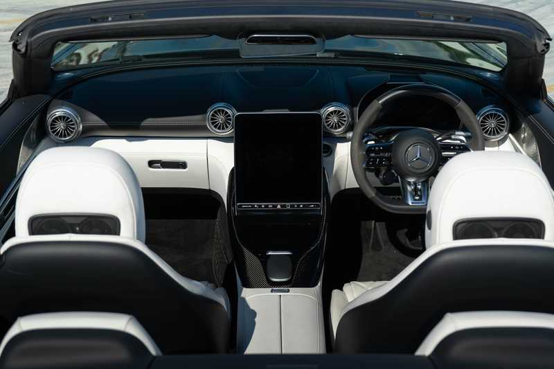2024 Mercedes-Benz SL-Class 4,0L 2024 Cyprus