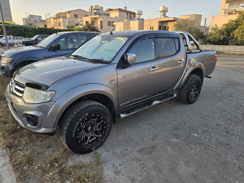 2015 Mitsubishi L200 2,4L 2015 Cyprus