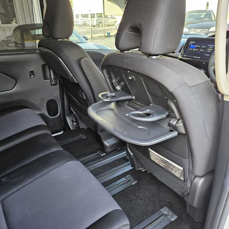 2022 Nissan Serena 2,0L 2022 Cyprus