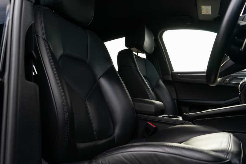 2022 Porsche Macan 2,0L 2022 Cyprus