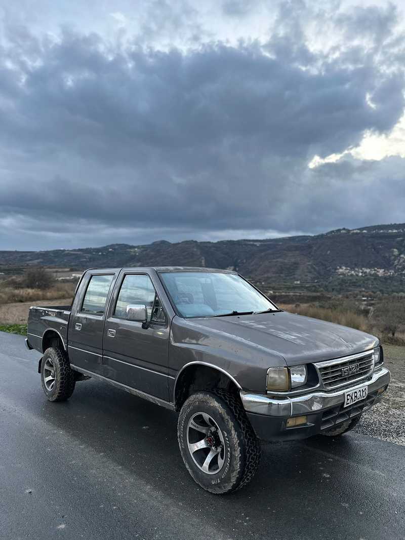 Isuzu Pick-up 3,1L 1996