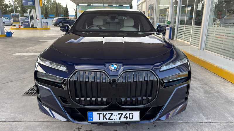 BMW 7-Series 3,0L 2024