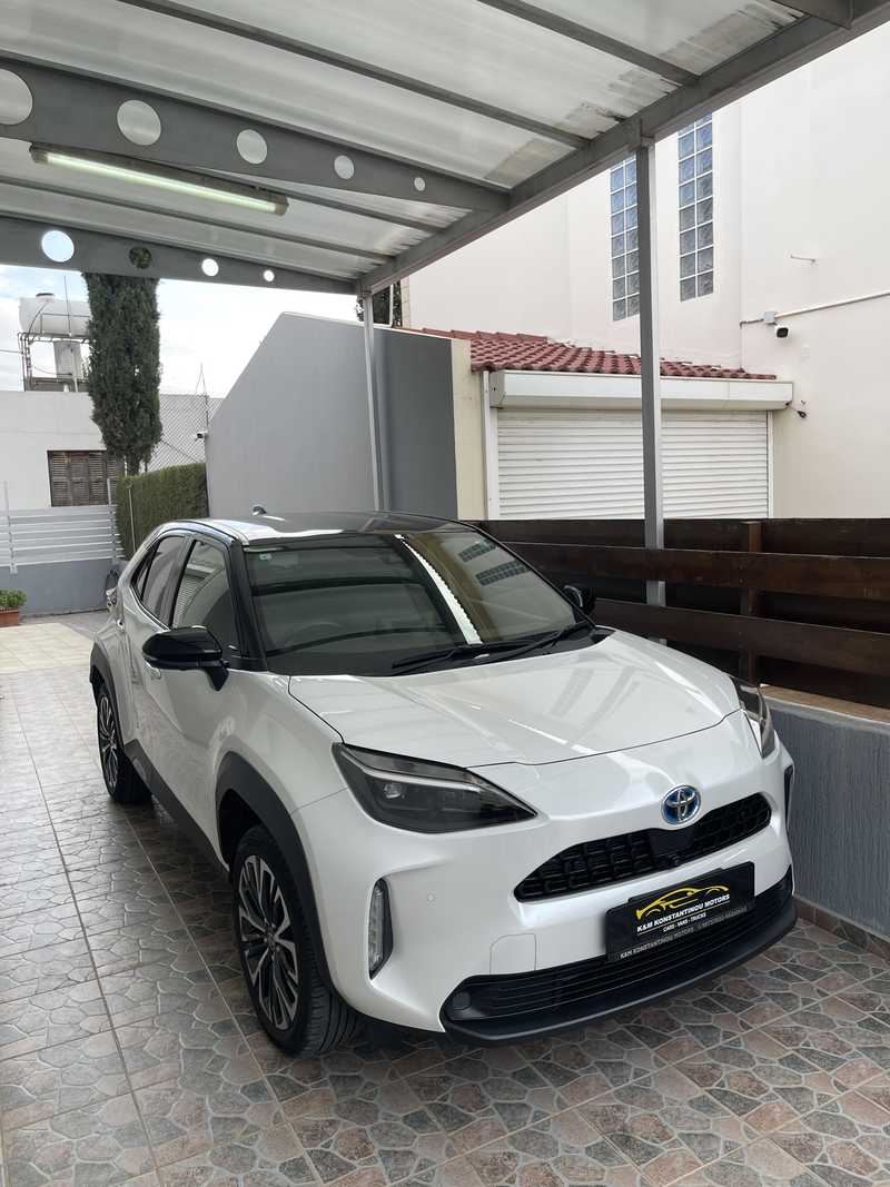 Toyota Yaris Cross 1,5L 2025