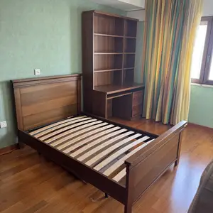 Wooden bed, Επαρχία Λεμεσού — Λεμεσός - Μέσα Γειτονιά