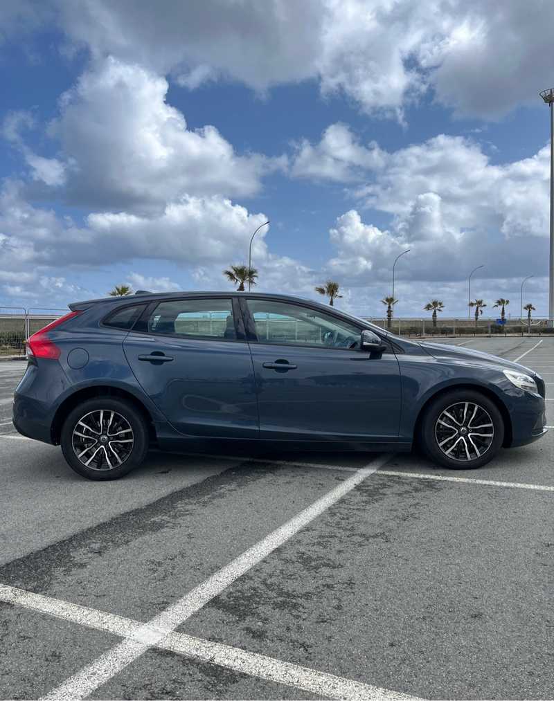 2017 Volvo V40 1,6L 2017 Cyprus
