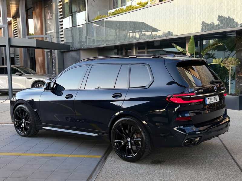 2023 BMW X7M 4,4L 2023 Cyprus