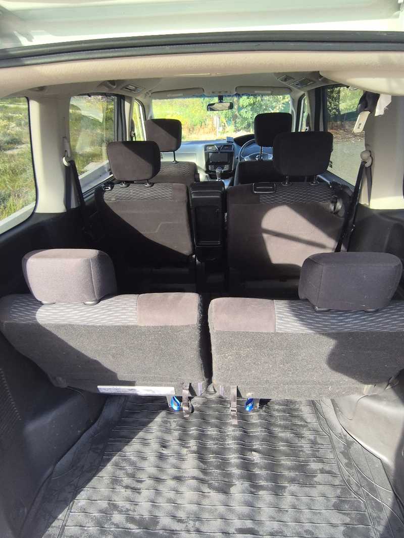 2016 Nissan Serena 2,0L 2016 Cyprus