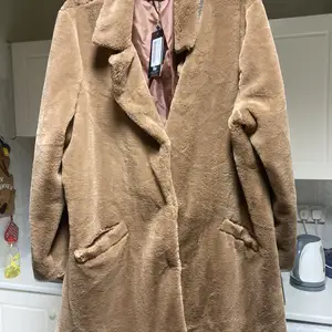 Woman fur jacket, Nicosia — Strovolos - Acropolis