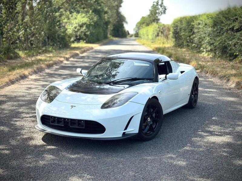 Tesla Roadster Electric 2011