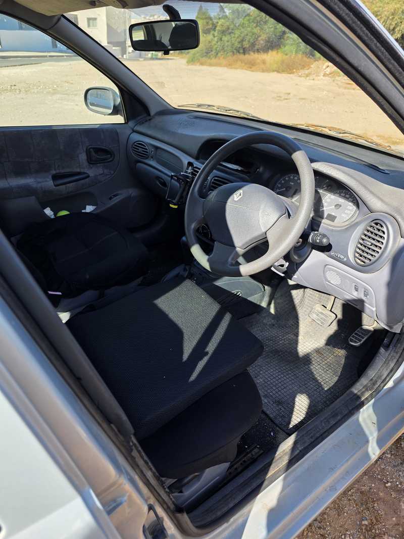 2000 Renault Megane 1,8L 2000 Cyprus