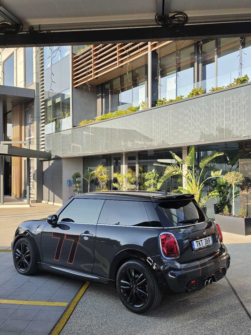 2021 Mini Coupe 2,0L 2021 Cyprus