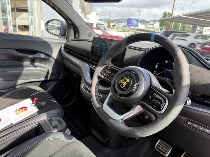 2023 Fiat Abarth 500 Electric 2023 Cyprus
