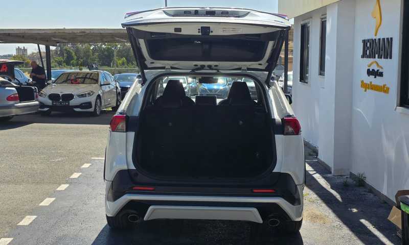 2021 Toyota RAV4 2,5L 2021 Cyprus