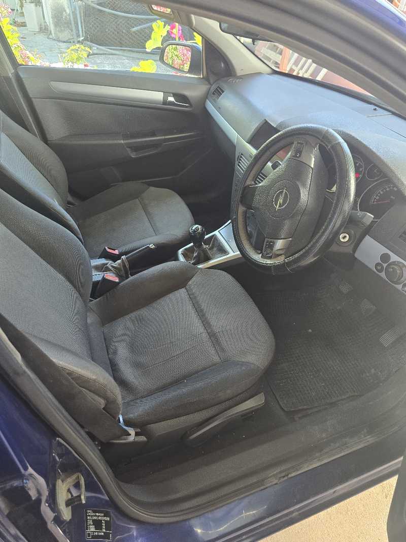 2004 Opel, Vauxhall Astra 1,4L 2004 Cyprus