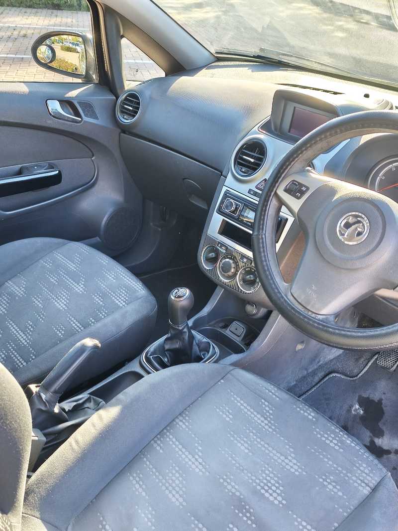 2012 Opel, Vauxhall Corsa 1,7L 2012 Cyprus
