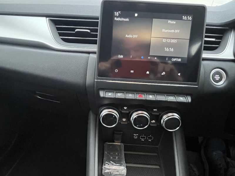 2021 Renault Captur 1,3L 2021 Cyprus