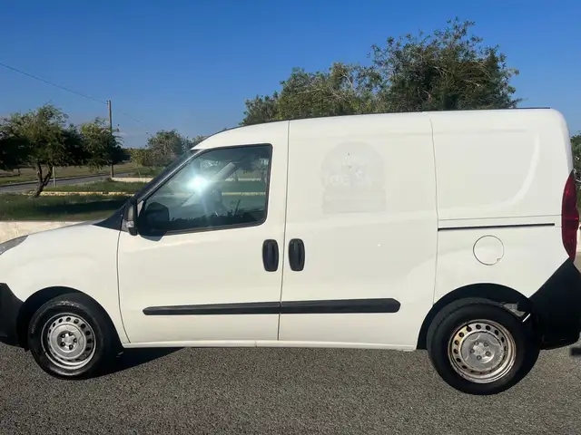 Fiat Doblo 1,3L 2011, Larnaca — Dromolaxia