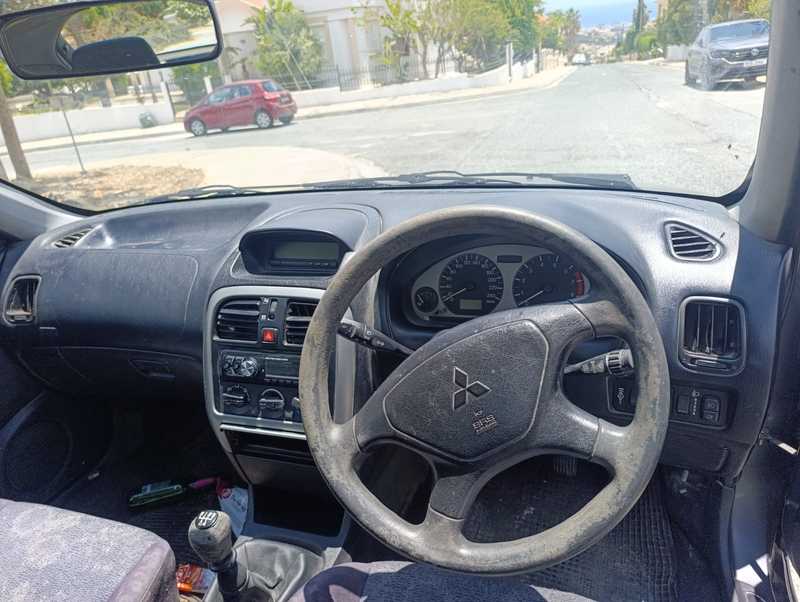 2005 Mitsubishi Carisma 1,6L 2005 Cyprus