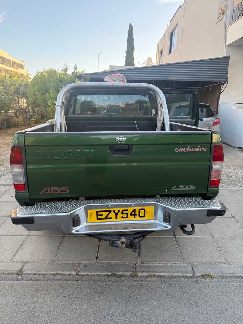 2000 Nissan Navara 2,5L 2000 Cyprus