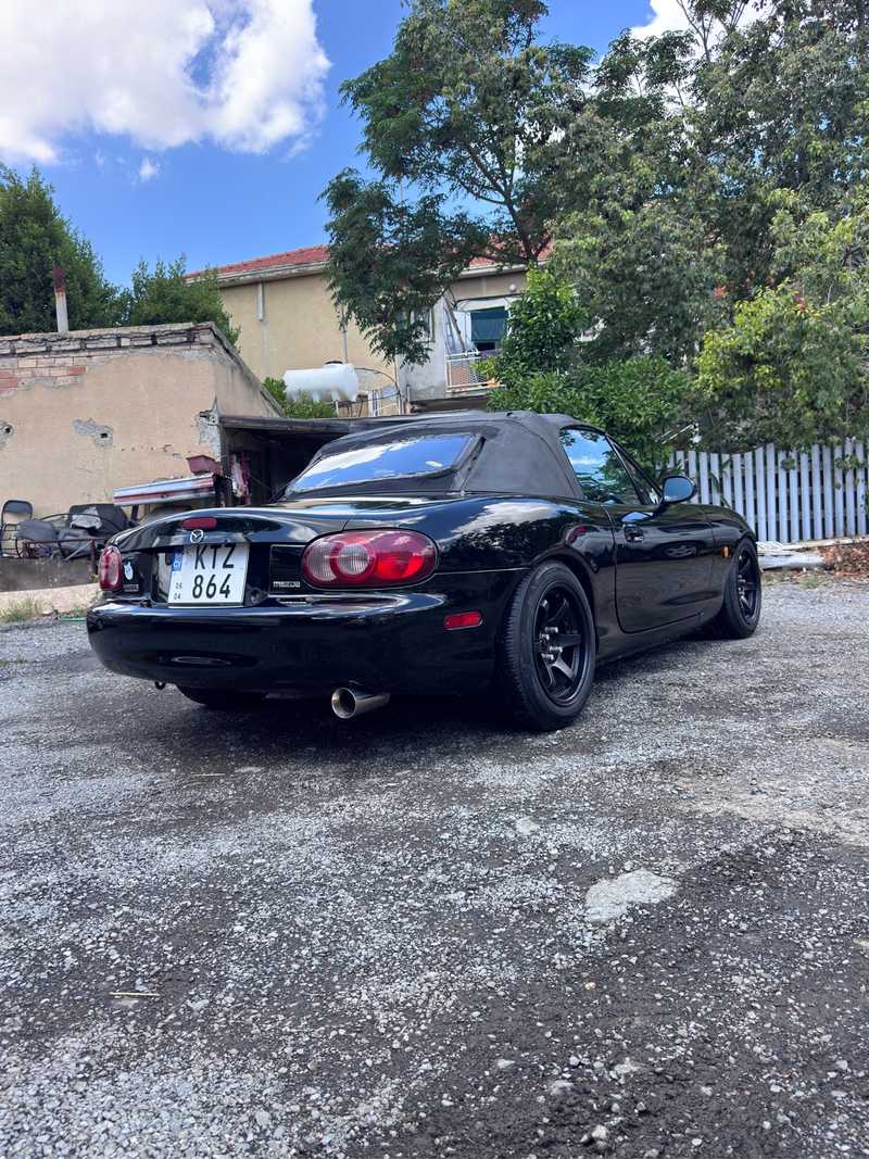 2004 Mazda MX5 1,6L 2004 Cyprus