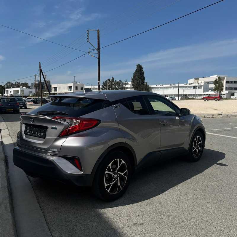 2021 Toyota C-HR 1,8L 2021 Cyprus