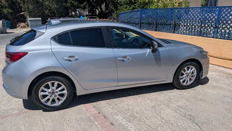 Mazda Axela 1,5L 2019