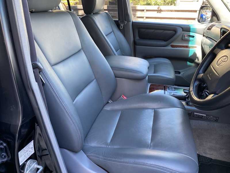 2000 Toyota Land Cruiser 300 4,2L 2000 Cyprus